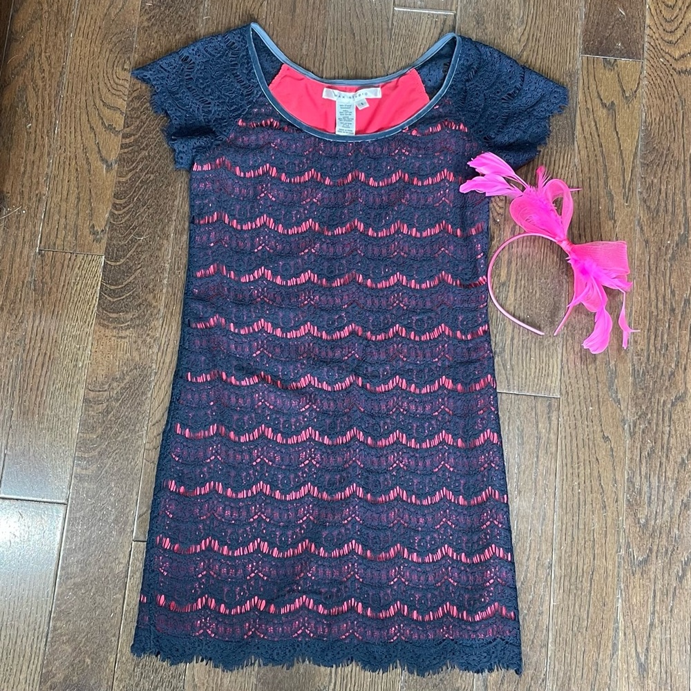 SALE!! Max Studio navy blue lace dress w/ hoot pink lining, sz S.  Excellent!